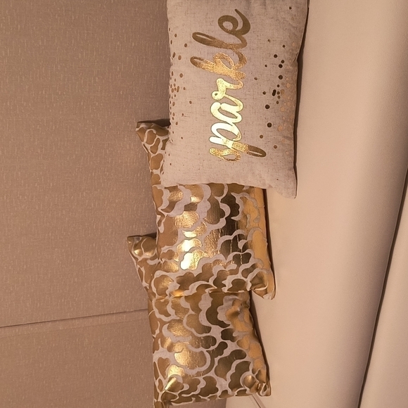 Modern Abstract Pattern Throw Accent Pillows Gold/Cream - Picture 1 of 11